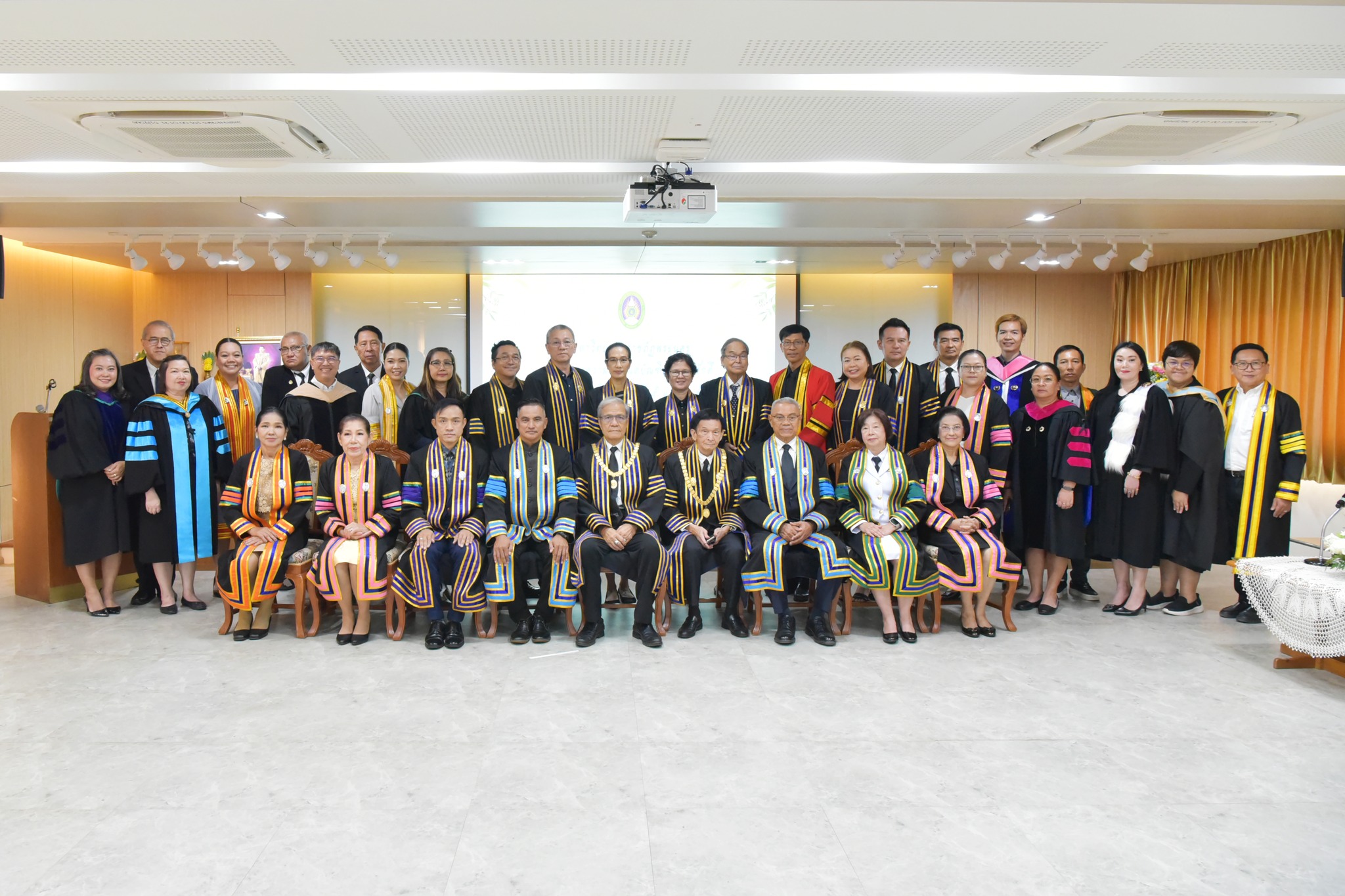 พิธีแสดงมุทิตาจิตบัณฑิตกิตติมศักดิ์ ประจำปีการศึกษา 2565 และ 2566